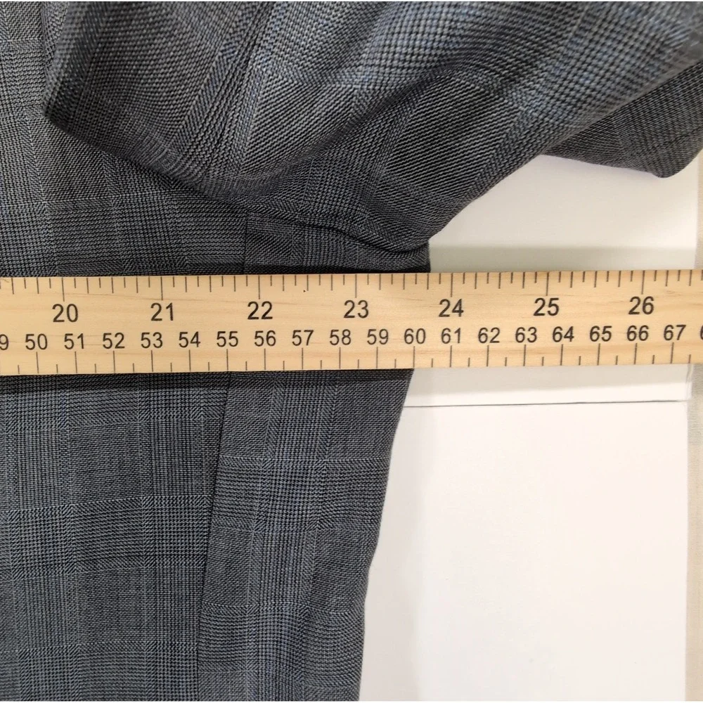 Jos A Bank Mens Signature Blazer 46L Grey Wool Silk Glen Plaid Sport Coat Jacket